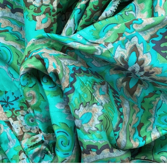 J Crew Rock The Casbah Romper 100% Silk Shorts One Piece Short Sleeve Green Sz 4 - Picture 12 of 15